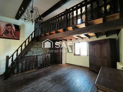 Maison de village - 230 m² - 6 pièces