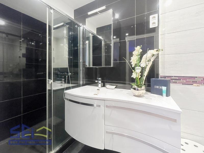 Appartement - 70 m² - 4 pièces