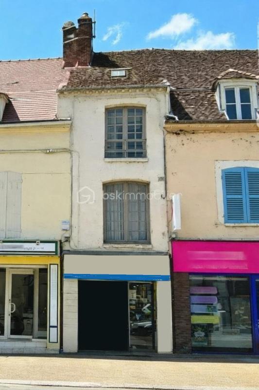 Immeuble - 96 m² - 7 pièces