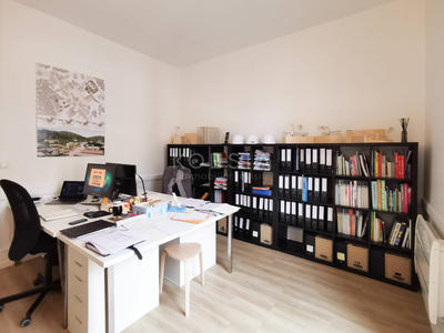 Local d'activités - 63 m² - 3 pièces