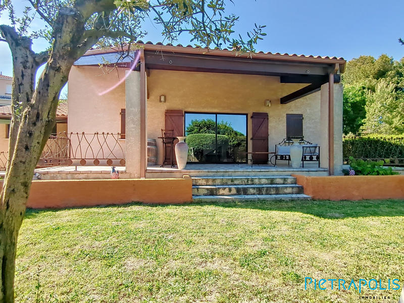 Maison - 136 m² - 4 pièces