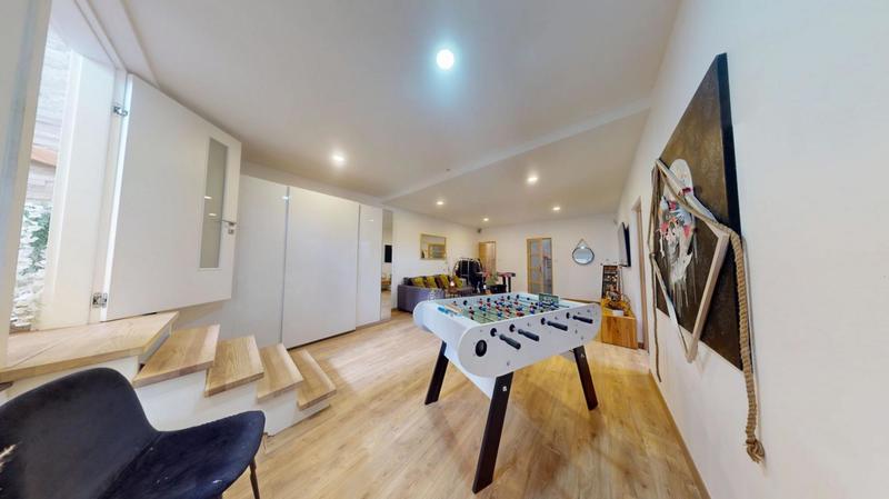 Maison - 291 m² - 9 pièces