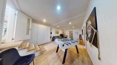 Maison - 291 m² - 9 pièces