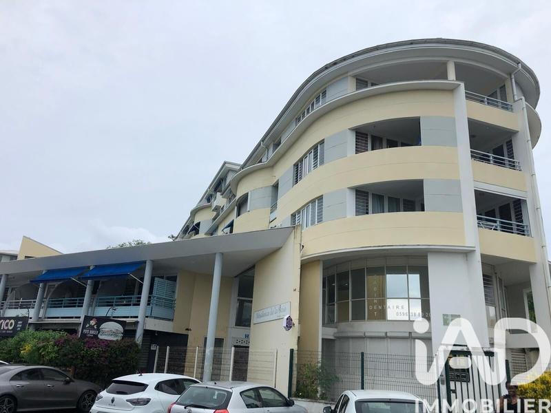 Appartement - 82 m² - 4 pièces