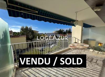 Appartement - 91 m² - 3 pièces