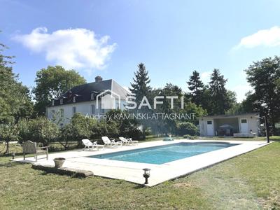 Maison de maîtres - 375 m² - 11 pièces