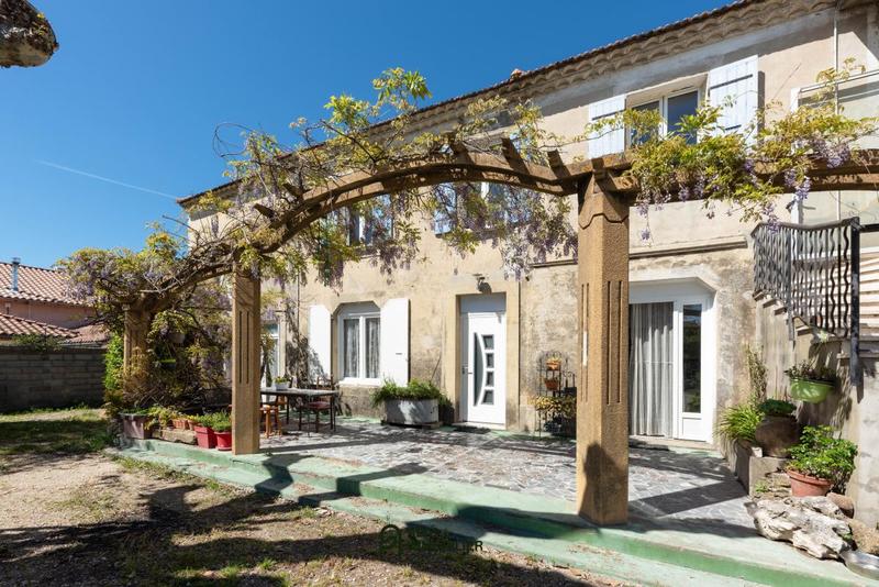 Propriété - 252 m² - 5 pièces