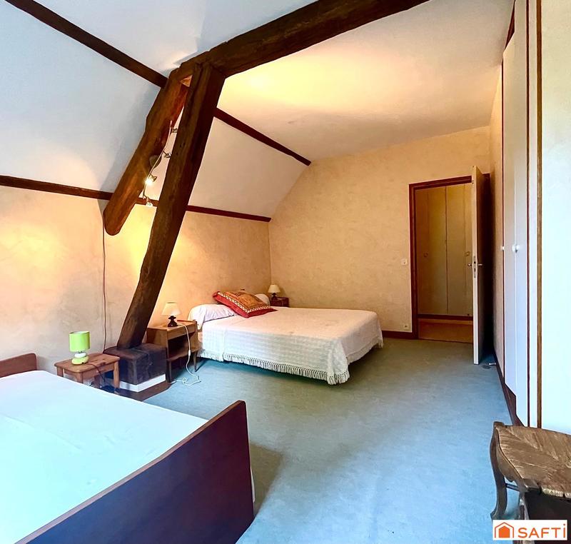 Maison - 204 m² - 8 pièces