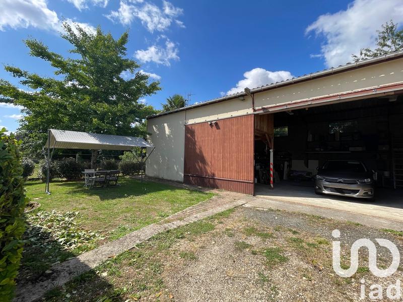 Maison - 200 m² - 7 pièces