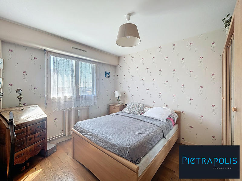 Appartement - 95 m² - 5 pièces