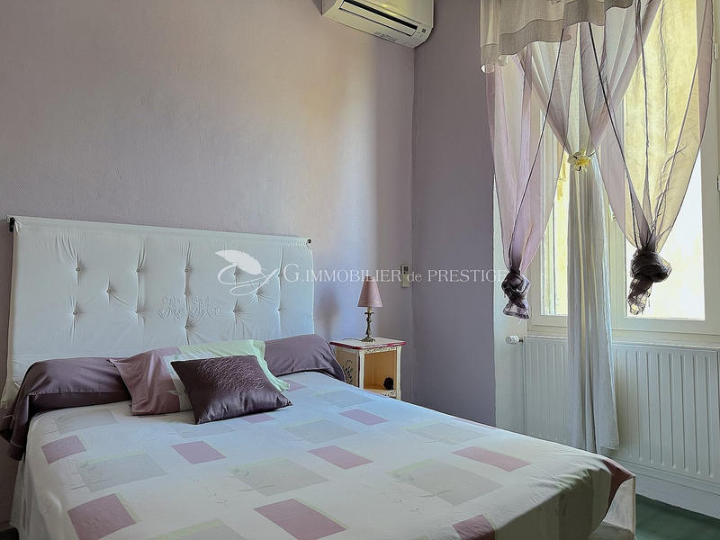 Château - 600 m² - 10 pièces