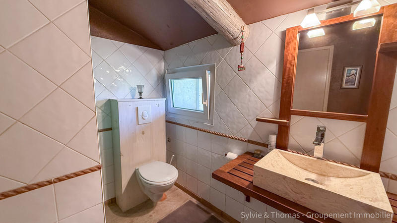 Mas - 327 m² - 8 pièces