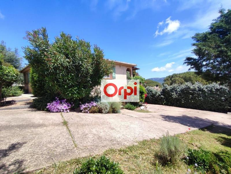 Villa - 168 m² - 6 pièces