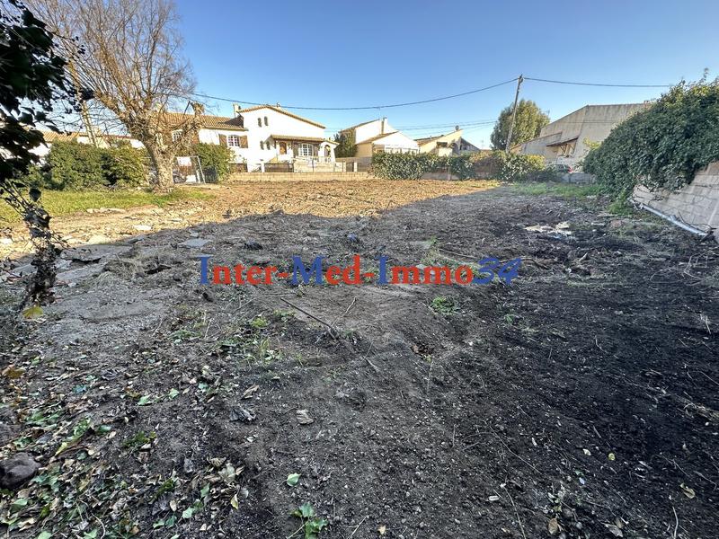 Terrain constructible - 746 m²