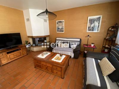 Maison - 98 m² - 5 pièces