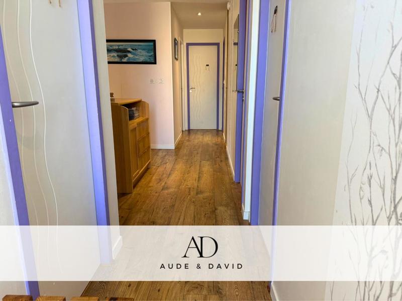 Maison - 220 m² - 8 pièces