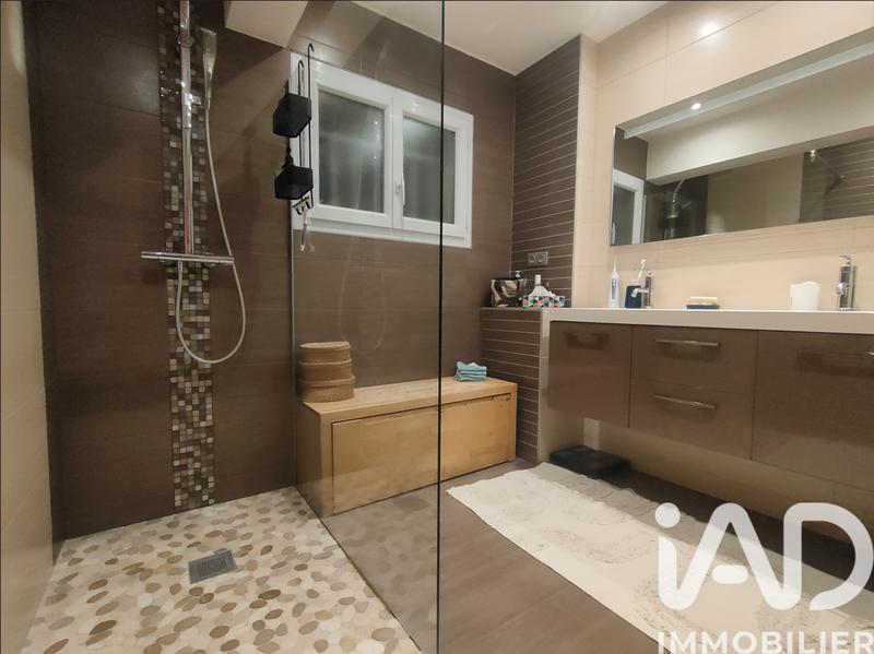 Maison - 150 m² - 8 pièces