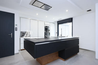 Appartement - 168 m² - 5 pièces