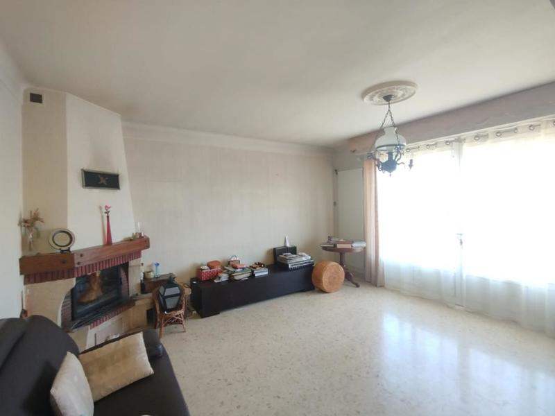 Propriété - 187 m² - 6 pièces