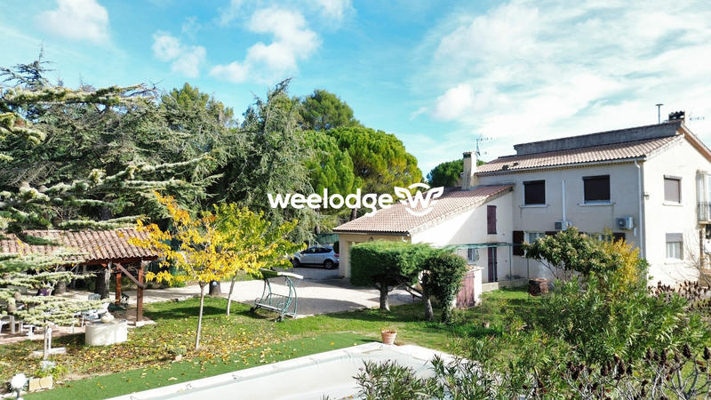 Villa - 180 m² - 6 pièces