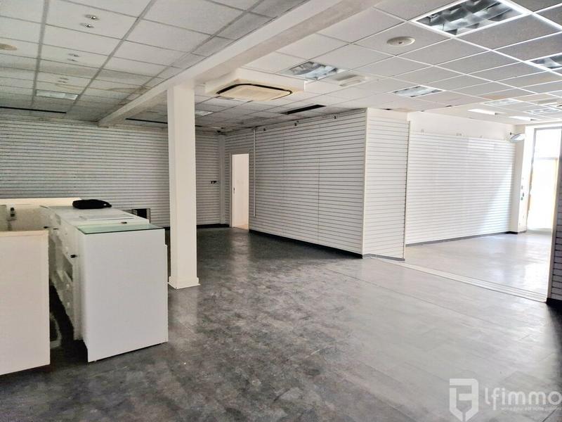 Maison - 476 m² - 10 pièces