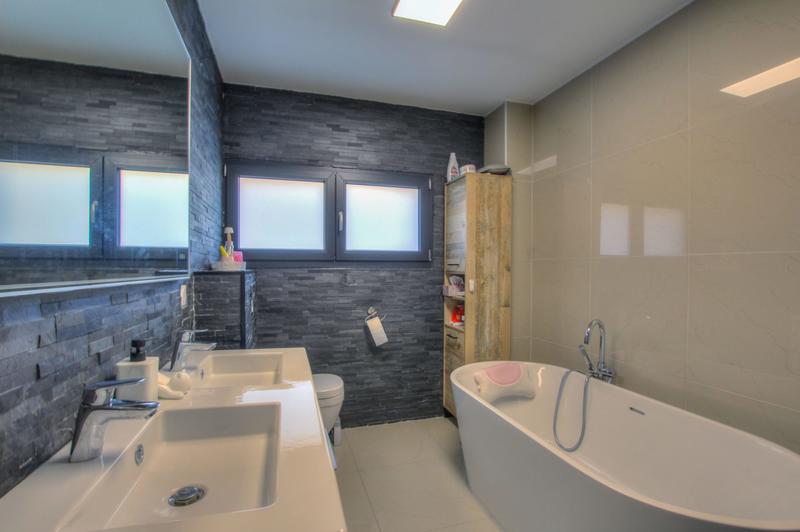 Maison - 116 m² - 4 pièces