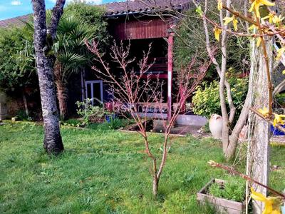 Maison chambre d'hôtes - 176 m² - 9 pièces