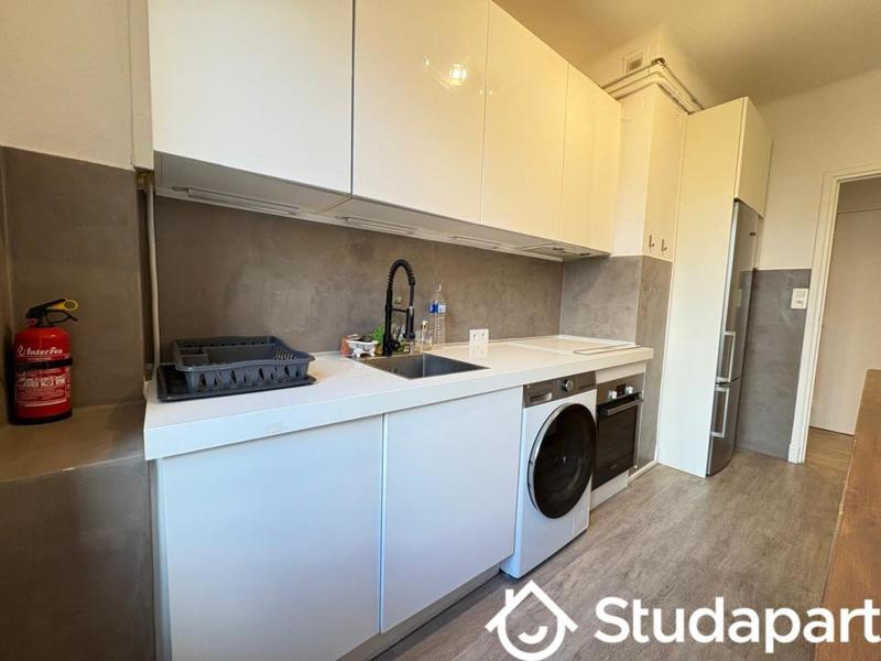 Chambre - 12 m² - 1 pièce