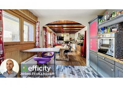 Maison - 90 m² - 5 pièces