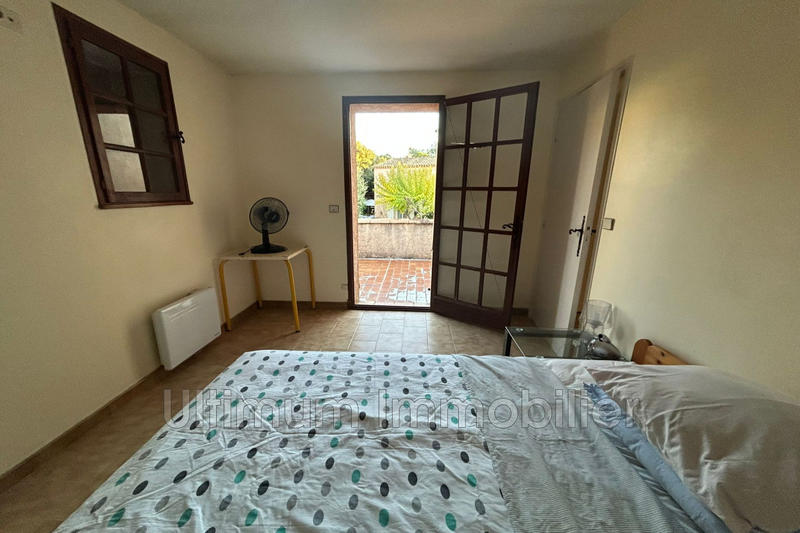 Villa - 180 m² - 8 pièces