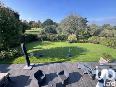 Maison - 185 m² - 9 pièces