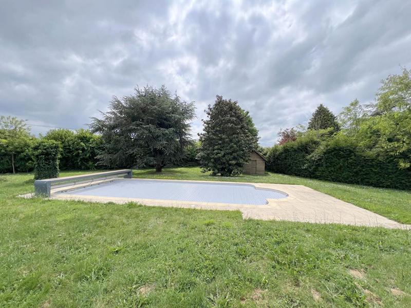 Maison - 151 m² - 8 pièces