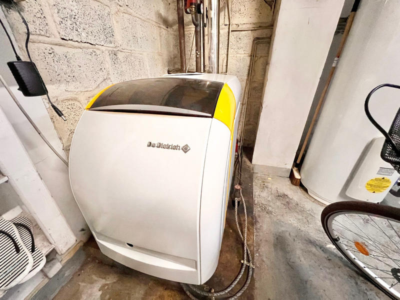 Propriété - 215 m² - 8 pièces