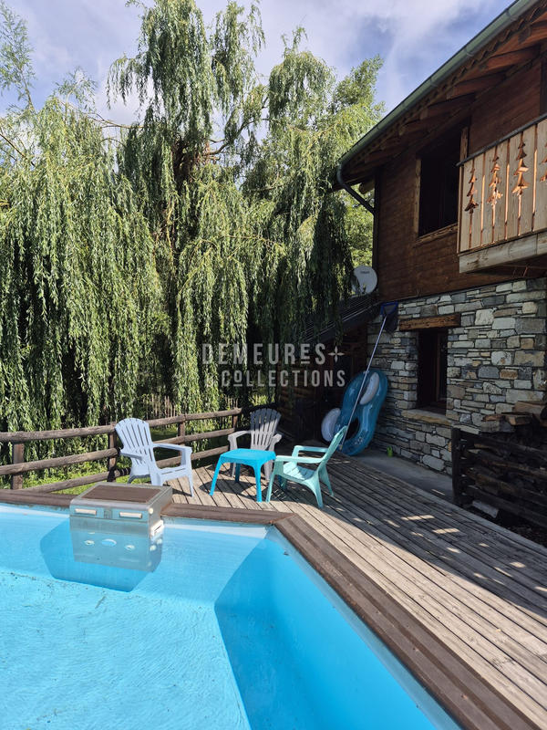 Maison - 171 m² - 8 pièces