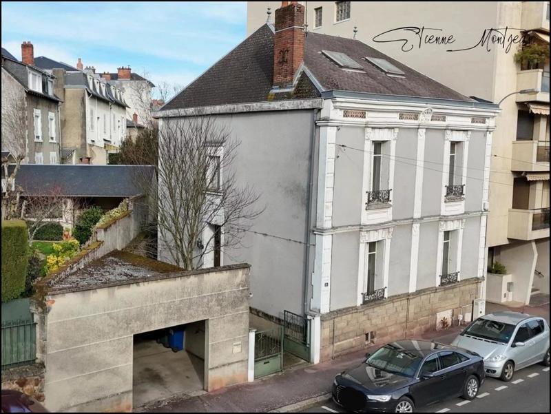 Maison de ville - 191 m² - 10 pièces