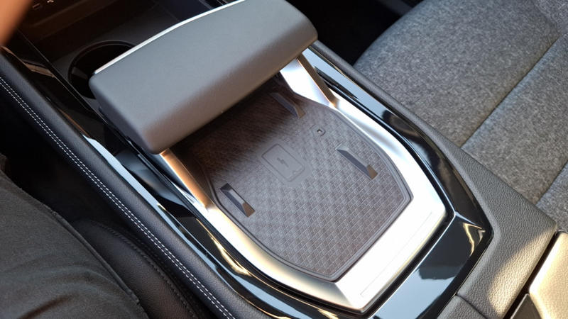 Renault Austral techno full hybrid E-Tech 200 ch - 25