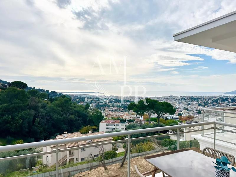 Appartement - 129 m² - 5 pièces