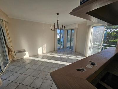 Appartement - 93 m² - 3 pièces