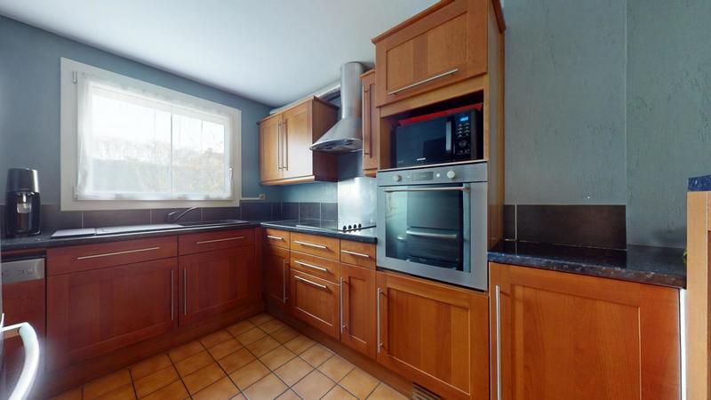 Pavillon - 90 m² - 4 pièces