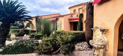 Maison - 208 m² - 7 pièces