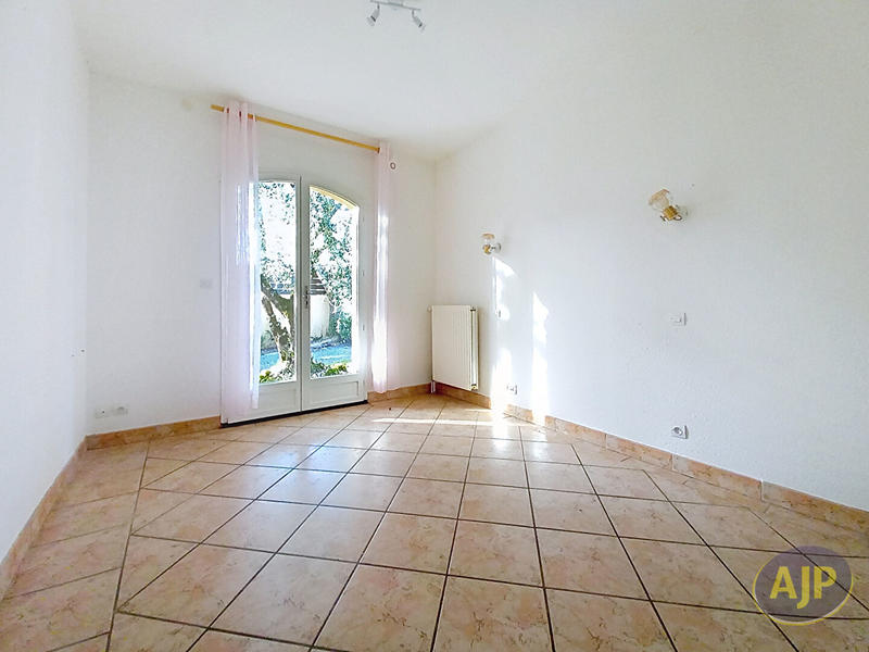 Maison - 193 m² - 6 pièces