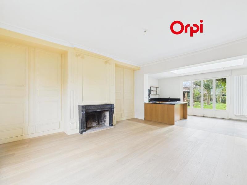 Maison - 162 m² - 7 pièces