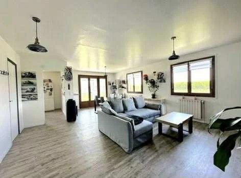 Maison - 93 m² - 6 pièces