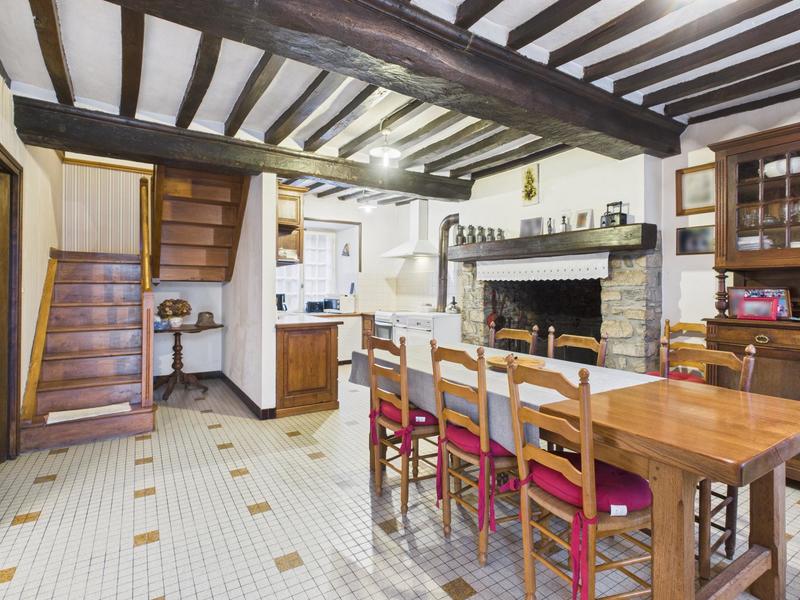 Maison - 111 m² - 6 pièces