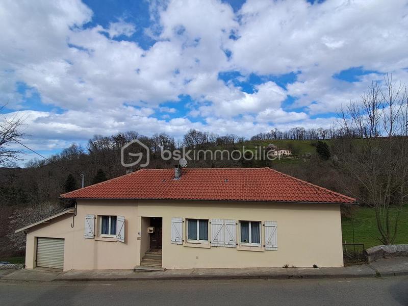 Maison traditionnelle - 140 m² - 6 pièces