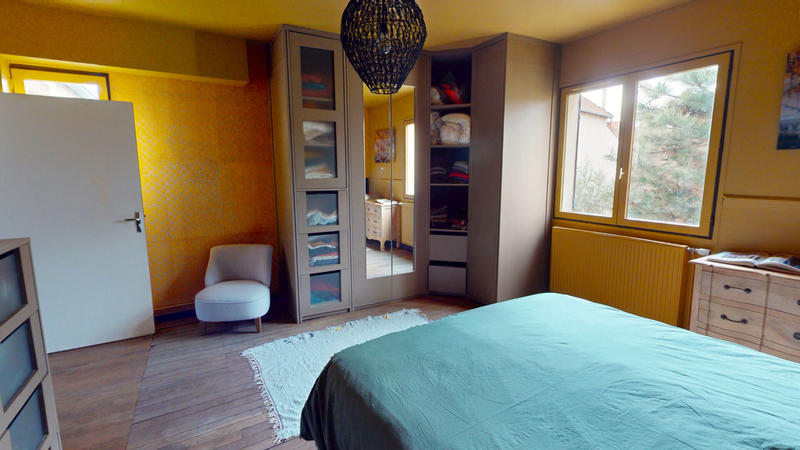 Maison - 168 m² - 7 pièces