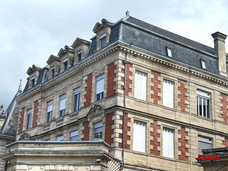 Appartement - 195 m² - 4 pièces