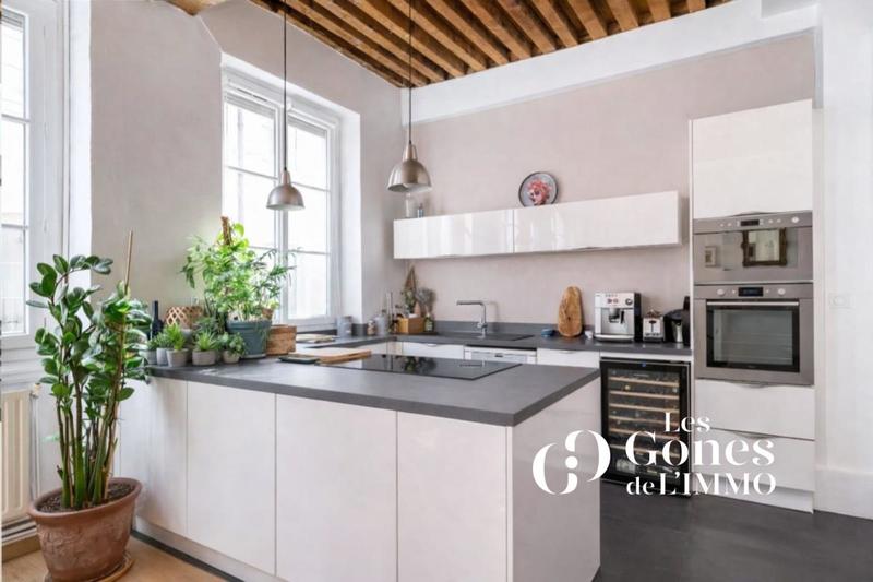 Appartement - 136 m² - 5 pièces