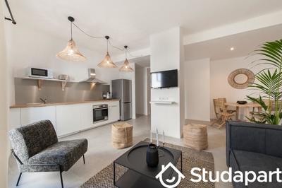 Chambre - 13 m² - 1 pièce