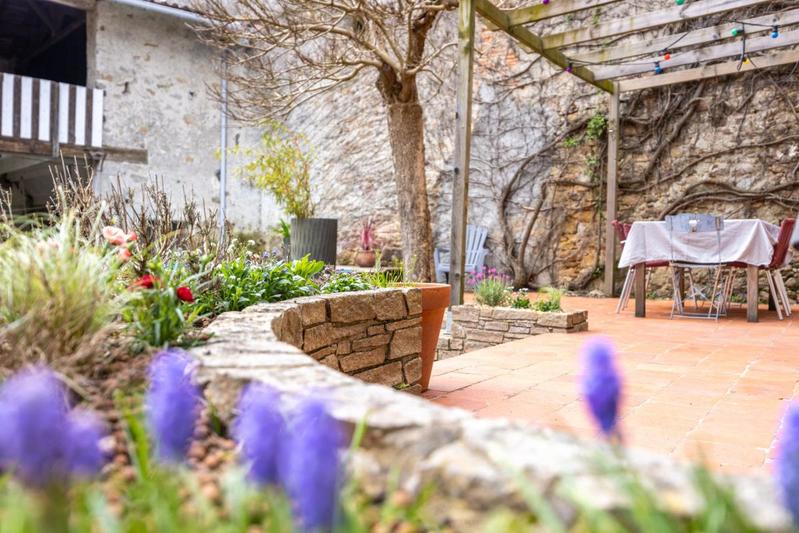 Propriété - 191 m² - 9 pièces